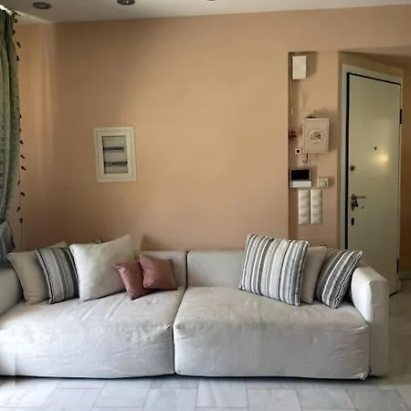 Maisonete Balcony & Parking Apartment *
