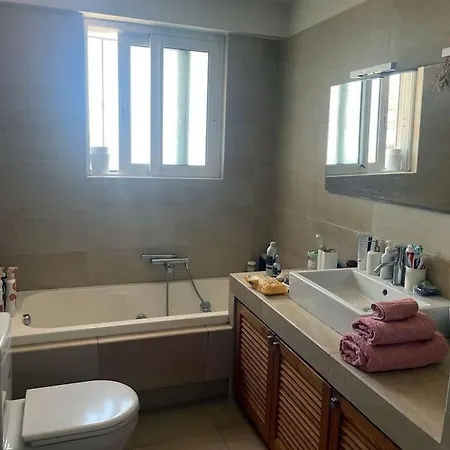 Διαμέρισμα Maisonete Balcony & Parking